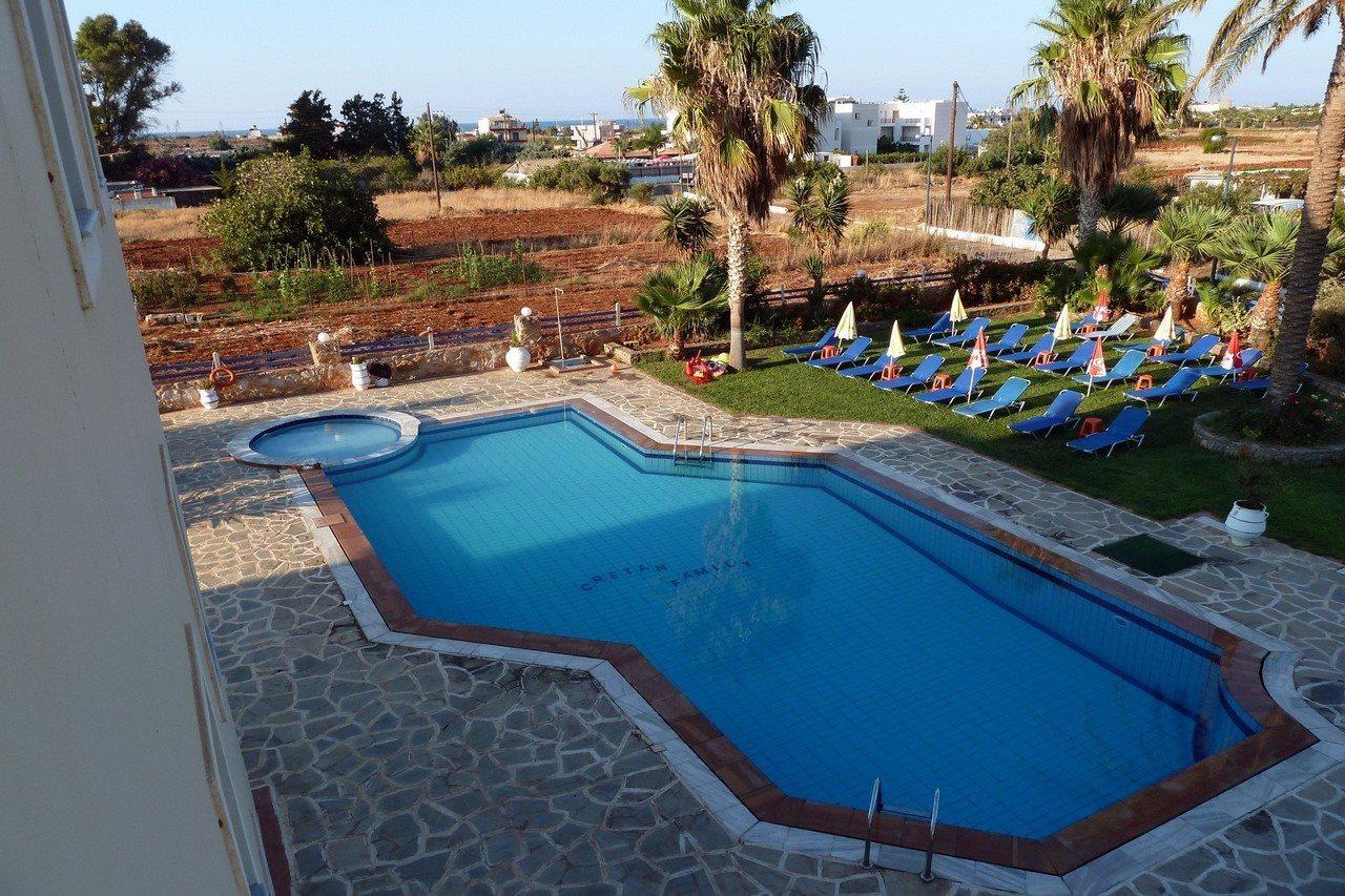 Cretan Family Apartments マリア エクステリア 写真