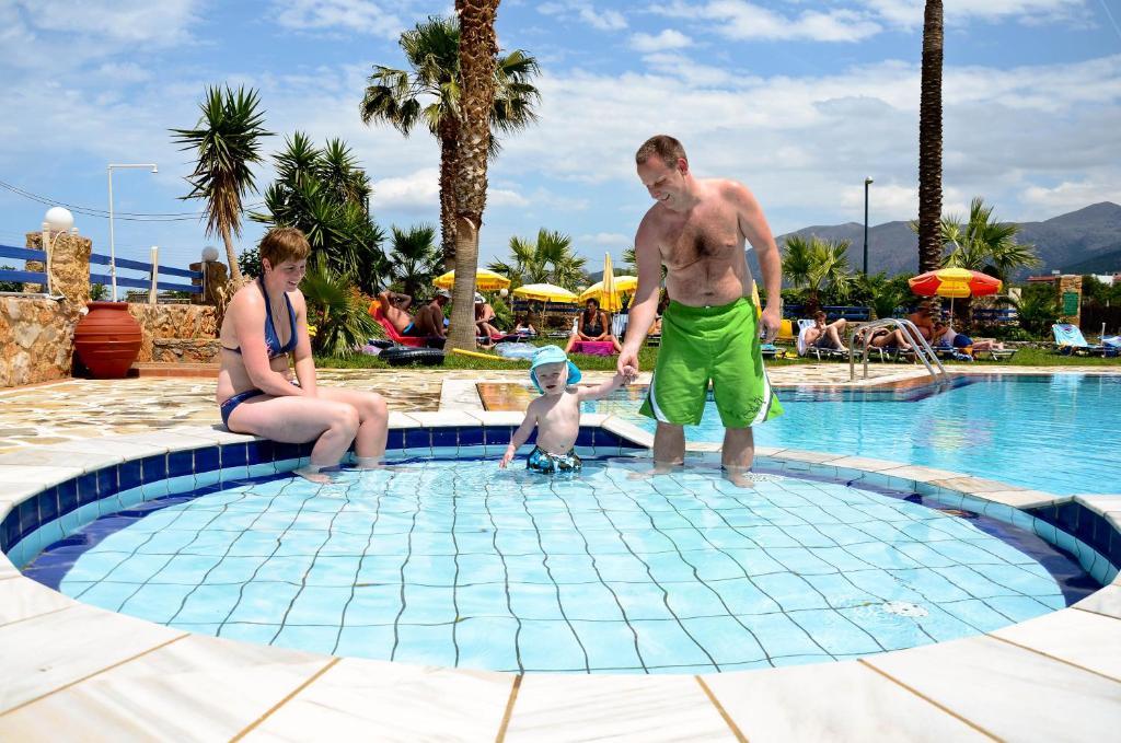 Cretan Family Apartments マリア エクステリア 写真