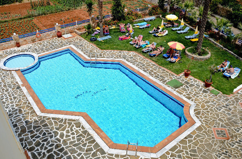 Cretan Family Apartments マリア エクステリア 写真