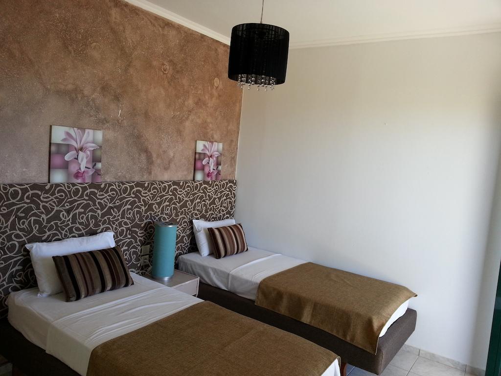 Cretan Family Apartments マリア エクステリア 写真